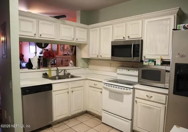 Photo 3 of Condo for sale at 8230 Dames Point Xing Blvd #802, Jacksonville, FL 32277 | MLS# 2153684 | Listing updated on 2026-09-06