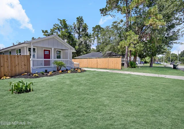 Homes for sale in Green Cove Springs, FL | 1204 North St, Green Cove Springs, FL 32043 | MLS# 2153691
