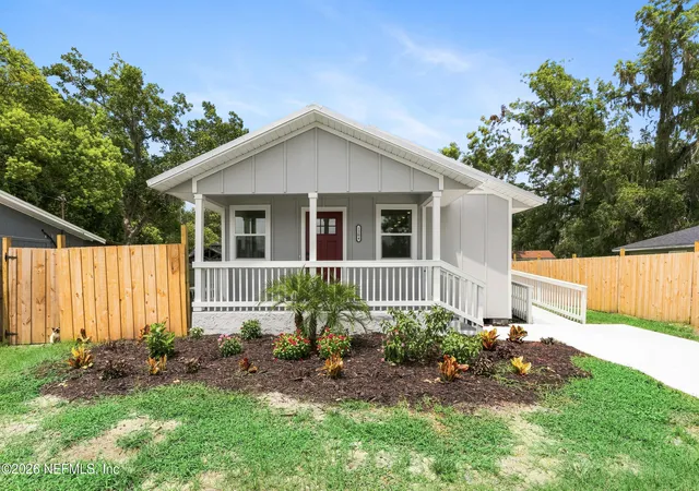 Photo 4 of Single family home for sale at 1204 North St, Green Cove Springs, FL 32043 | MLS# 2153691 | Listing updated on 2026-09-20