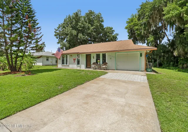 Homes for sale in Edgewater, FL | 2934 Mango Tree Dr, Edgewater, FL 32141 | MLS# 2154539