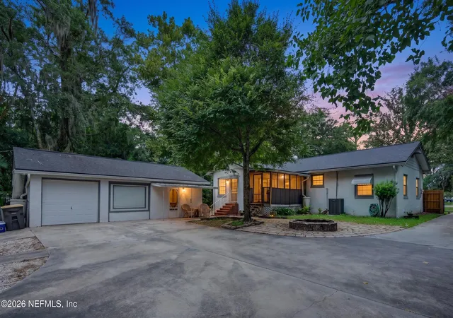 Photo 3 of Single family home for sale at 2735 Parental Home Rd, Jacksonville, FL 32216 | MLS# 2153740 | Listing updated on 2026-09-10