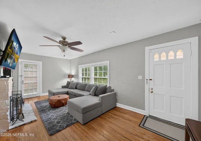 Photo 4 of Single family home for sale at 2735 Parental Home Rd, Jacksonville, FL 32216 | MLS# 2153740 | Listing updated on 2026-09-10