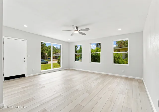 Photo 4 of Single family home for sale at 930 Middleton Rd, Jacksonville, FL 32211 | MLS# 2155369 | Listing updated on 2026-09-10