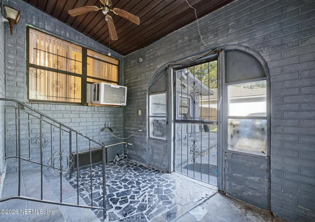 3rd image of 2654 Wilkins Ct, Jacksonville, FL 32209 | MLS# 2153814