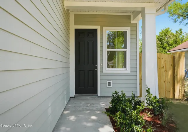 2nd image of 1489 W 23rd St, Jacksonville, FL 32209 | MLS# 2153801