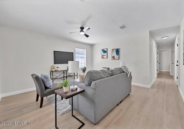 Homes for sale in Fernandina Beach, FL | 824 S 10Th St, Fernandina Beach, FL 32034 | MLS# 2153880
