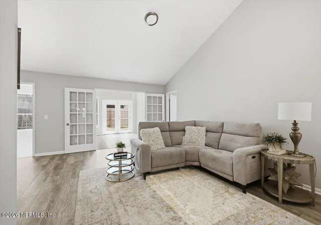 Photo 3 of Single family home for sale at 9910 Fawn Brk Dr, Jacksonville, FL 32256 | MLS# 2154003 | Listing updated on 2026-09-15