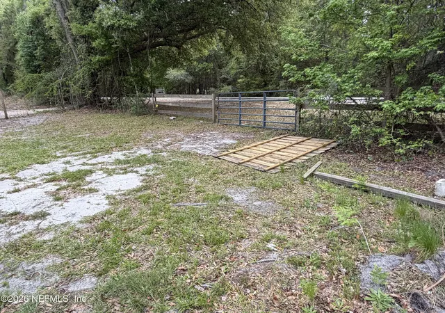 4th image of 10033 Sw County Road Dr, Starke, FL 32640 | MLS# 2153874