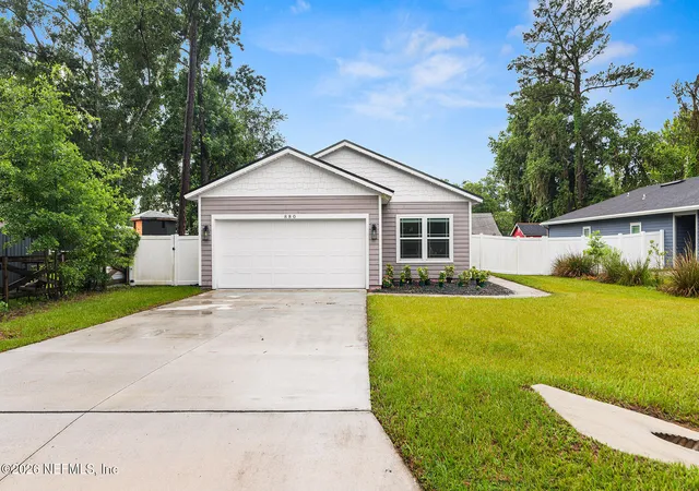 Homes for sale in Fleming Island, FL | 880 Fleming St, Fleming Island, FL 32003 | MLS# 2154239