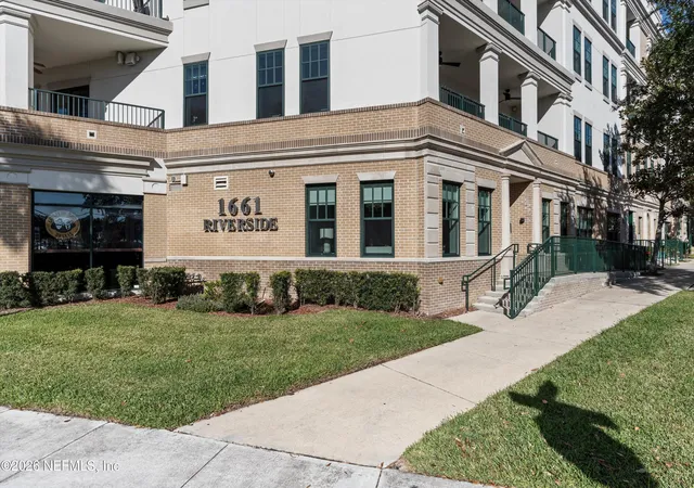 Photo 2 of Condo for sale at 1661 Riverside Ave #305, Jacksonville, FL 32204 | MLS# 2153945 | Listing updated on 2026-07-29
