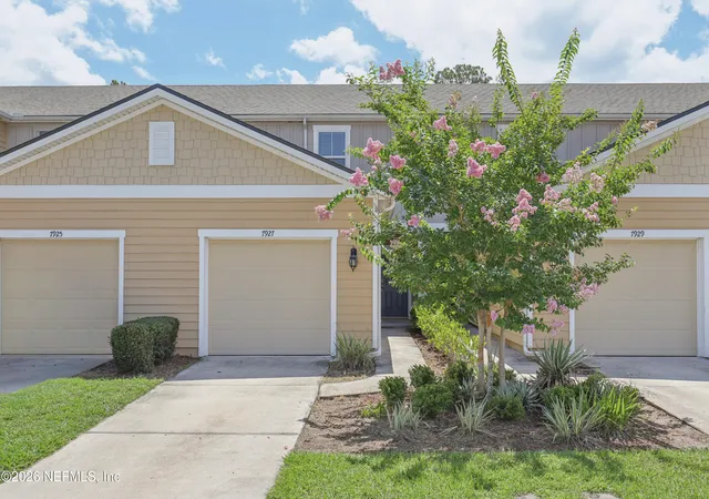 Photo 1 of Townhouse for sale at 7927 Echo Springs Rd, Jacksonville, FL 32256 | MLS# 2154707 | Listing updated on 2026-09-14