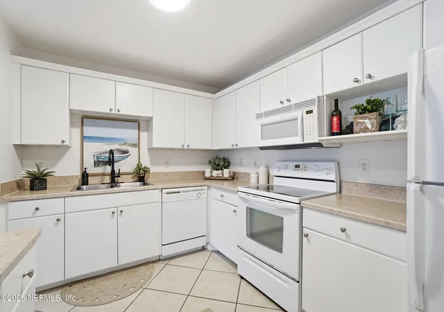 5th image of 3591 Kernan Blvd S #220, Jacksonville, FL 32224 | MLS# 2154044