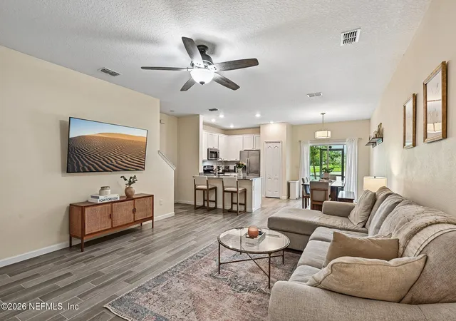 Photo 4 of Townhouse for sale at 1139 Beach Dune Dr, Jacksonville, FL 32233 | MLS# 2154048 | Listing updated on 2026-09-16