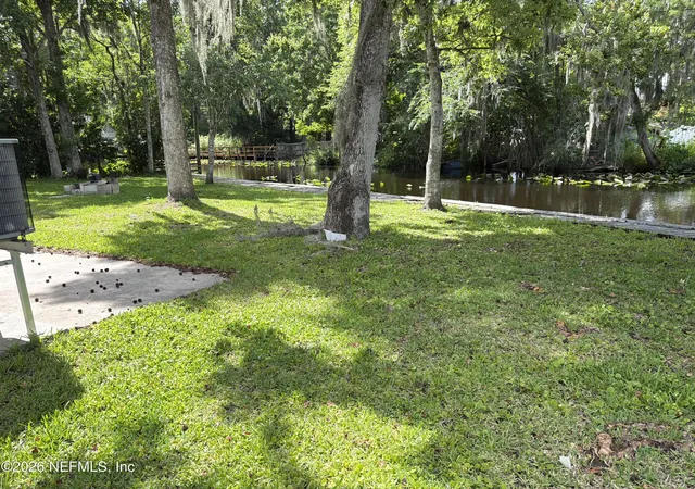 Photo 3 of Single family home for sale at 321 Paradise Cir, Satsuma, FL 32189 | MLS# 2153988 | Listing updated on 2026-08-27