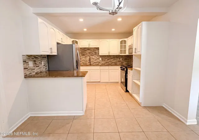 Homes for sale in Jacksonville, FL | 5928 Lake Ridge Ave, Jacksonville, FL 32211 | MLS# 2153992