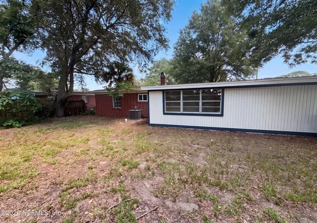 Photo 4 of Single family home for sale at 5928 Lake Ridge Ave, Jacksonville, FL 32211 | MLS# 2153992 | Listing updated on 2026-09-11