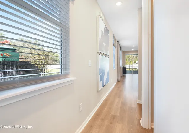 5th image of 5604 Tomahawk Lake Dr, Jacksonville, FL 32254 | MLS# 2154008