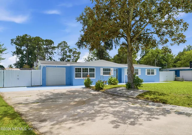 Photo 1 of Single family home for sale at 5162 Spring Glen Rd, Jacksonville, FL 32207 | MLS# 2154075 | Listing updated on 2026-08-02