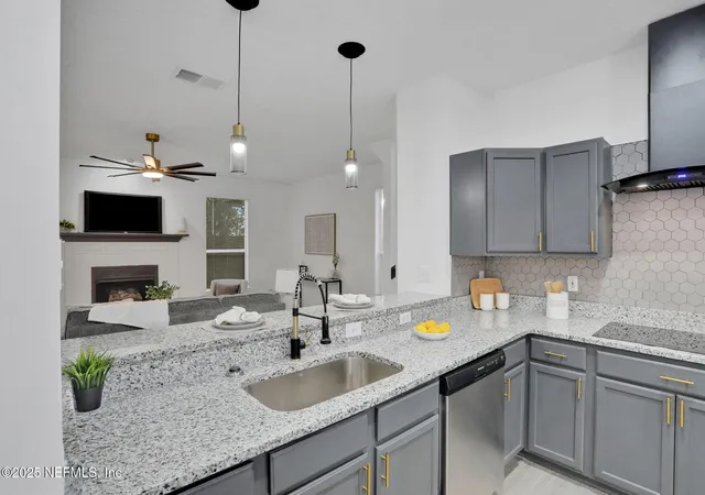 5th image of 1998 Lenox Ct, Middleburg, FL 32068 | MLS# 2154040