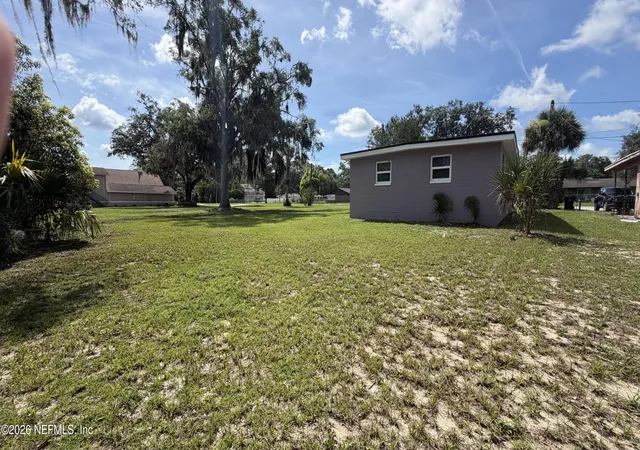 Photo 4 of Single family home for sale at 1308 Martin Luther King Jr Blvd, Green Cove Springs, FL 32043 | MLS# 2154076 | Listing updated on 2026-09-14