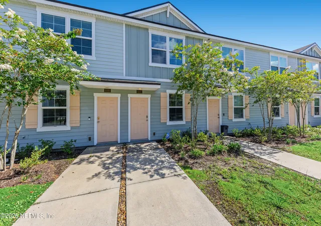 Photo 3 of Townhouse for sale at 8337 Asteroid St, Jacksonville, FL 32256 | MLS# 2154435 | Listing updated on 2026-09-11