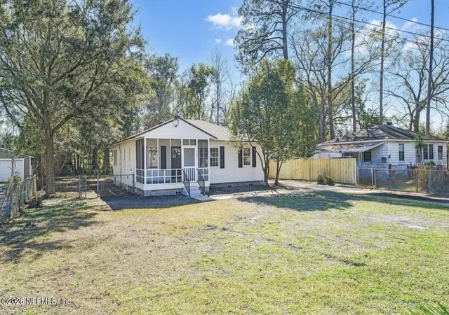 Photo 3 of Single family home for sale at 4340 Hercules Ave, Jacksonville, FL 32205 | MLS# 2154268 | Listing updated on 2026-09-14