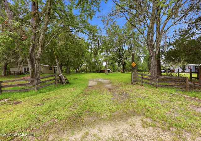 3rd image of 4274 Se 109Th St, Starke, FL 32091 | MLS# 2154120