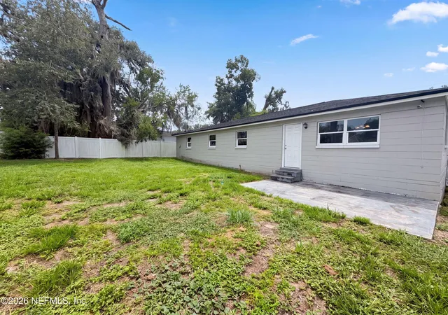 Homes for sale in Orange Park, FL | 411 Capricorn Ln, Orange Park, FL 32073 | MLS# 2154178