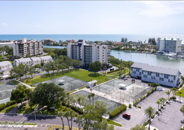 2nd image of 11730 Shipwatch Dr, Largo, FL 33774