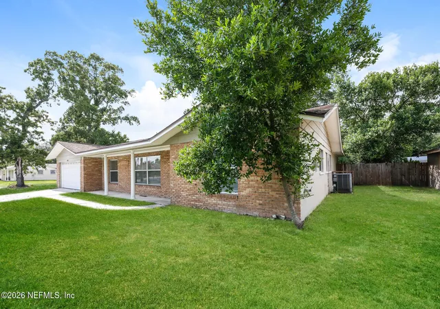 Photo 2 of Single family home for sale at 8251 Vermanth Rd, Jacksonville, FL 32211 | MLS# 2154282 | Listing updated on 2026-07-23