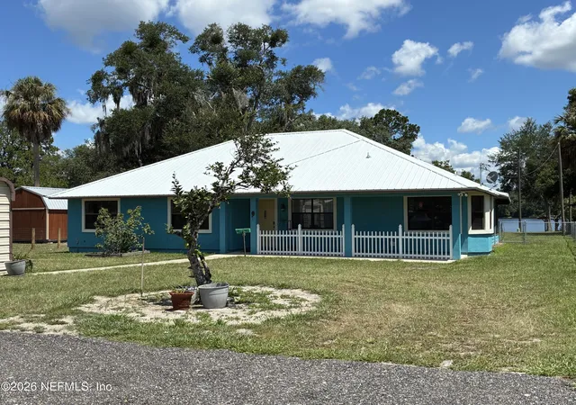 Photo 2 of Single family home for sale at 254 Old Woods Rd, Interlachen, FL 32148 | MLS# 2154386 | Listing updated on 2026-08-28