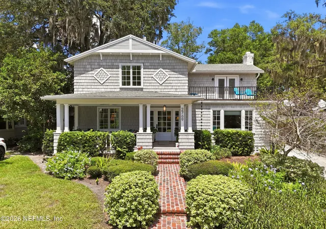 Photo 2 of Sale Pending at 2769 White Oak Ln, Jacksonville, FL 32207 | MLS# 2154392 | Listing updated on 2026-09-17