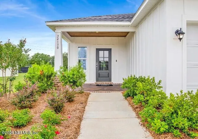 Photo 3 of Single family home for sale at 1051 Welda Ln, Jacksonville, FL 32221 | MLS# 2154431 | Listing updated on 2026-09-01