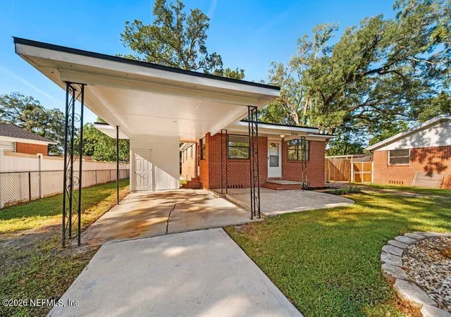 Photo 3 of Sale Pending at 5248 Royce Ave, Jacksonville, FL 32205 | MLS# 2154438 | Listing updated on 2026-08-05