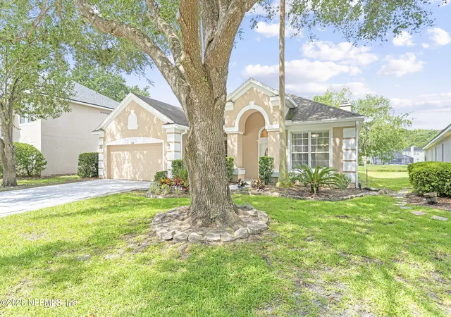 Photo 3 of Single family home for sale at 8812 Brighton Hl Cir E, Jacksonville, FL 32256 | MLS# 2154740 | Listing updated on 2026-09-16