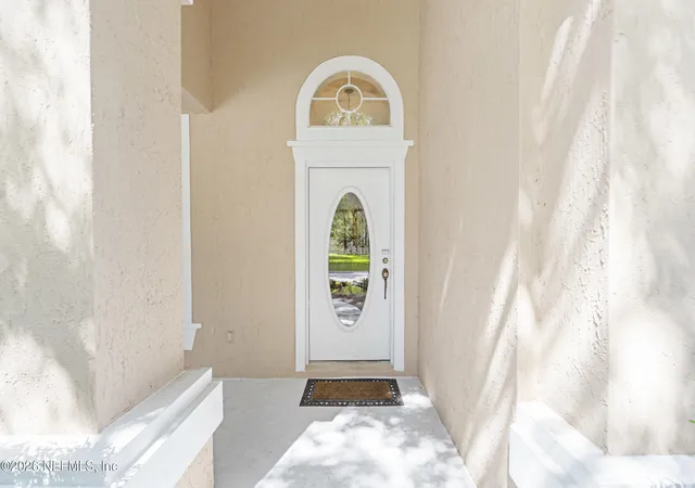 Photo 4 of Single family home for sale at 8812 Brighton Hl Cir E, Jacksonville, FL 32256 | MLS# 2154740 | Listing updated on 2026-09-16