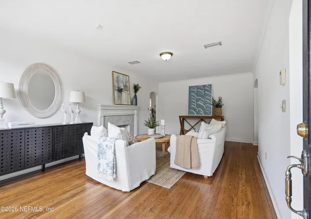 Photo 4 of Single family home for sale at 4405 San Jose Blvd, Jacksonville, FL 32207 | MLS# 2160852 | Listing updated on 2026-09-17