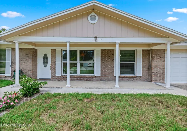 Photo 4 of Single family home for sale at 3383 Chrysler Dr, Jacksonville, FL 32257 | MLS# 2155136 | Listing updated on 2026-09-12