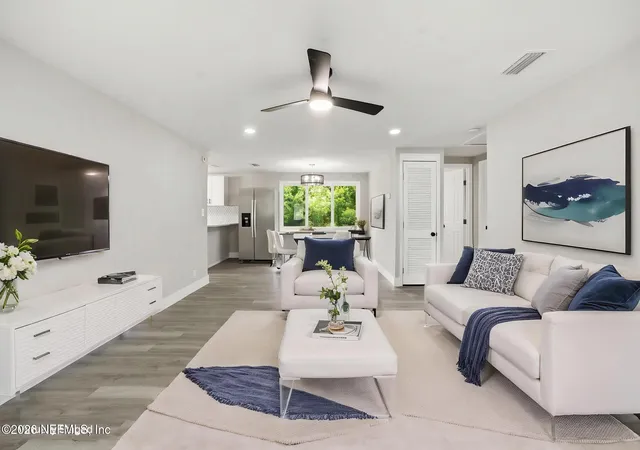 Photo 3 of Single family home for sale at 5305 Washington Ests Dr, Jacksonville, FL 32209 | MLS# 2155238 | Listing updated on 2026-09-01