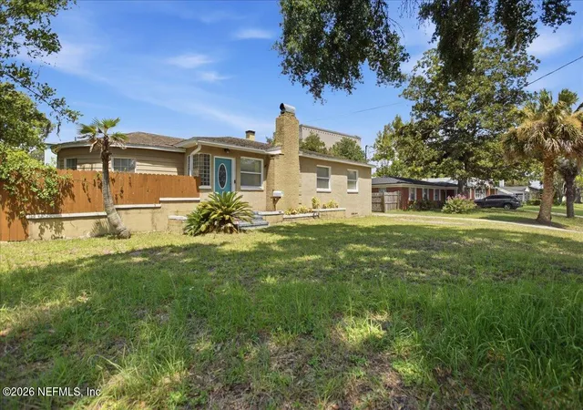 Photo 3 of Single family home for sale at 2284 Larchmont Rd, Jacksonville, FL 32207 | MLS# 2154710 | Listing updated on 2026-08-31