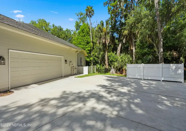 Photo 3 of Single family home for sale at 213 Duckwood Ln, Ponte Vedra Beach, FL 32082 | MLS# 2154802 | Listing updated on 2026-09-15