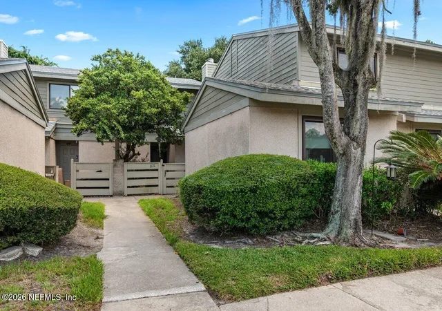 4th image of 7701 Baymeadows Cir W #1124, Jacksonville, FL 32256 | MLS# 2154760