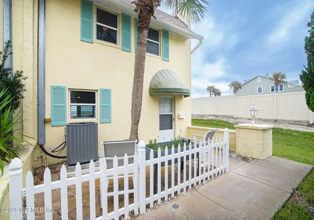 2nd image of 2233 Seminole Rd #27, Atlantic Beach, FL 32233 | MLS# 2154726