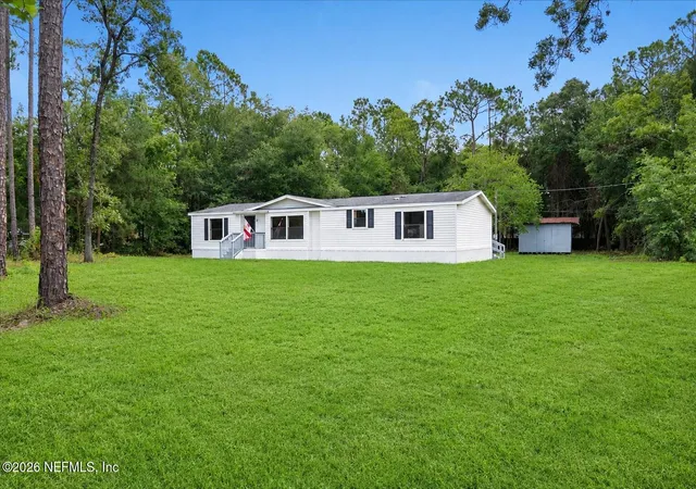 Homes for sale in Yulee, FL | 85110 Theresa Rd, Yulee, FL 32097 | MLS# 2154755