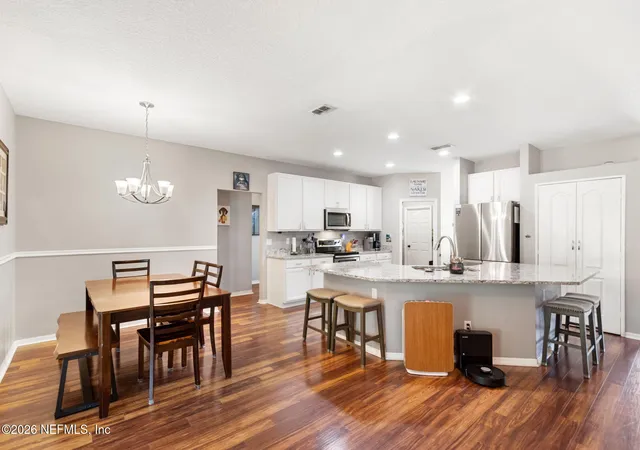 Photo 2 of Single family home for sale at 712 Red Cedar Ct, Orange Park, FL 32073 | MLS# 2155213 | Listing updated on 2026-08-20