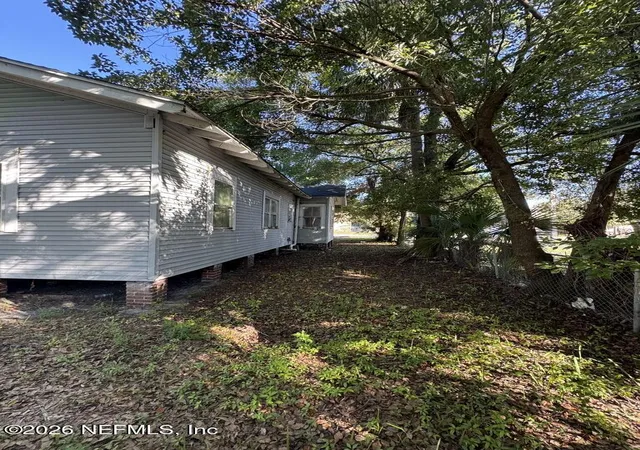 Photo 4 of Single family home for sale at 1050 W 8th Street, Jacksonville, FL 32209 | MLS# 2154801 | Listing updated on 2026-09-30