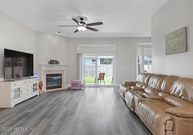 Photo 4 of Single family home for sale at 12183 Irwin Manor Dr, Jacksonville, FL 32246 | MLS# 2154917 | Listing updated on 2026-09-04