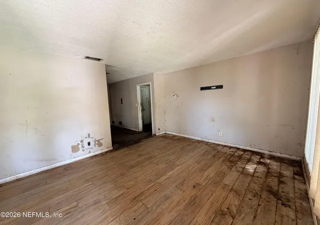 2nd image of 1060 La Marche Dr, Jacksonville, FL 32205 | MLS# 2154873