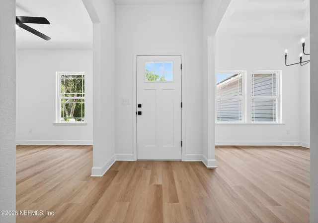 5th image of 251 Swan Lake Dr, Melrose, FL 32666 | MLS# 2154919