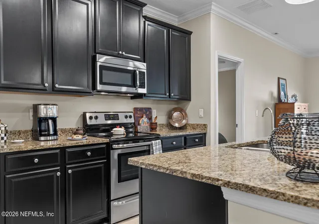 Photo 4 of Sale Pending at 10119 Dogwood Crk Dr, Jacksonville, FL 32222 | MLS# 2154906 | Listing updated on 2026-09-01